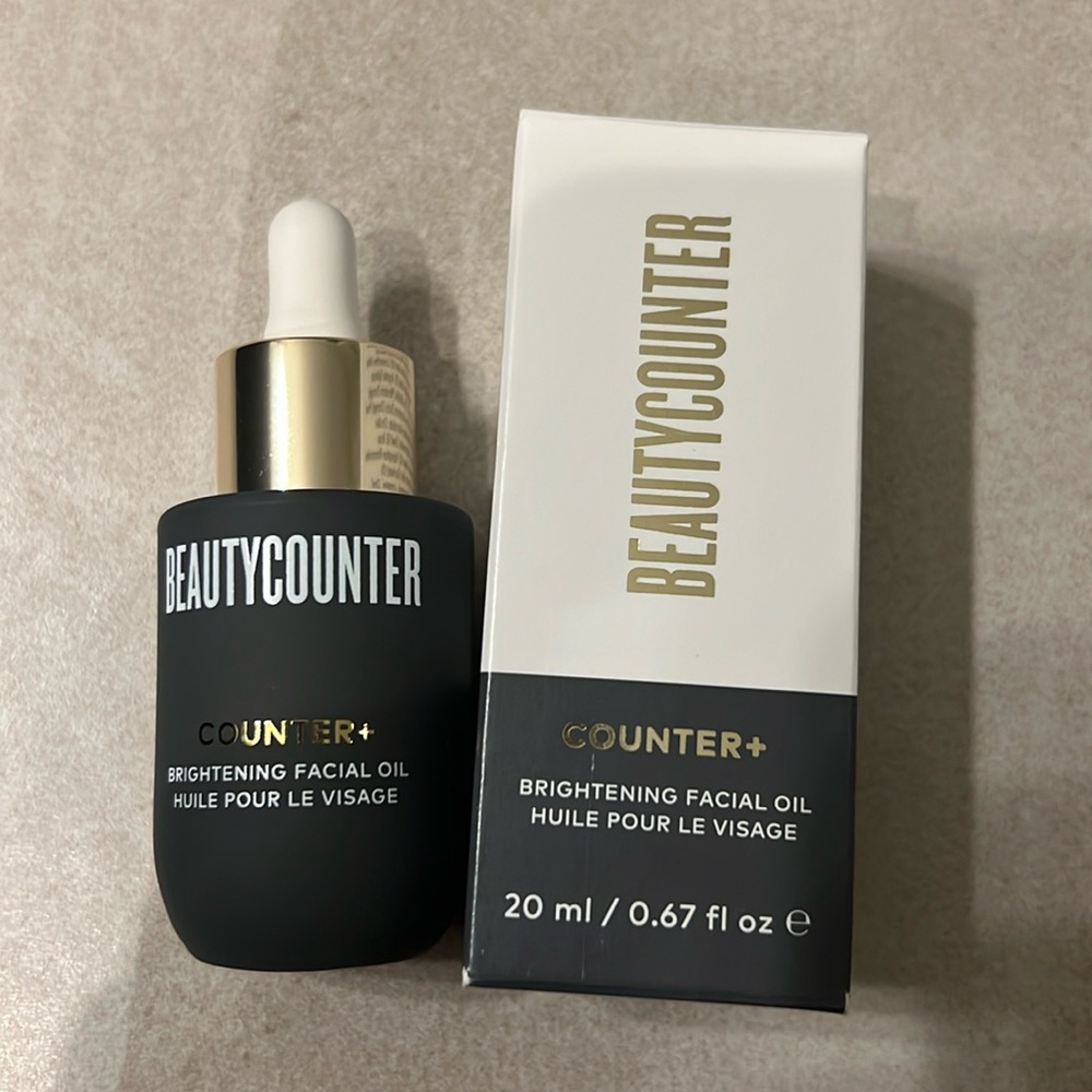 Beautycounter brightening facial oil
